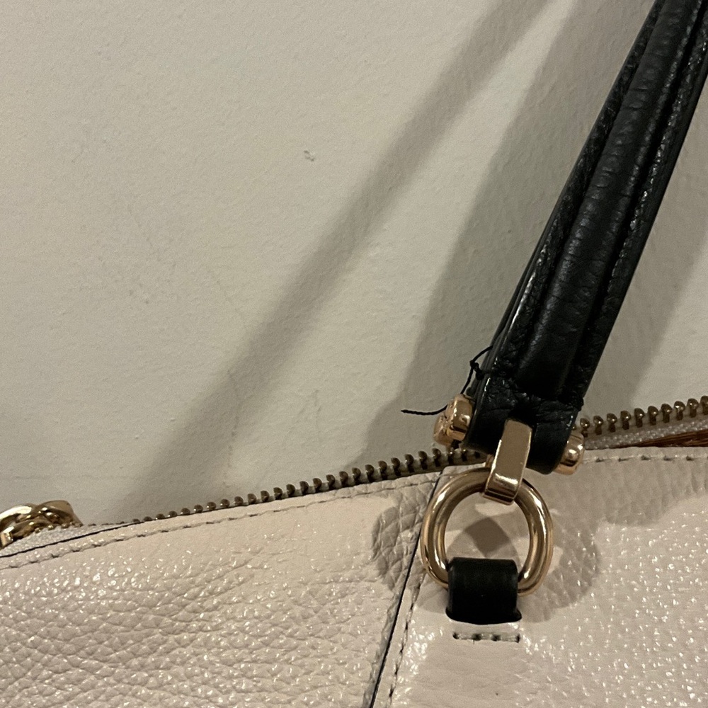 Coach Cream Tote with Black Handles - Picture 11 of 16
